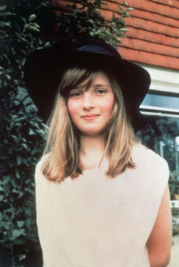 RARE PHOTOGRAPHS OF PRINCESS DIANA, ONE OF THE MOST PHOTOGRAPHED ...